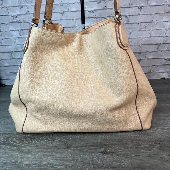 Coach 33728 Embossed Horse and Carriage Edie Shoulder Bag - Picture 3 of 8